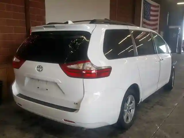 5TDKZ3DC3KS981512 2019 TOYOTA SIENNA LE-3