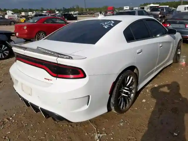 2C3CDXEJ2GH136958 2016 DODGE CHARGER SRT 392-3
