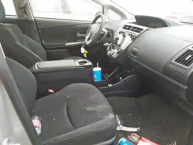 JTDZN3EU7HJ060708 2017 TOYOTA PRIUS V-4