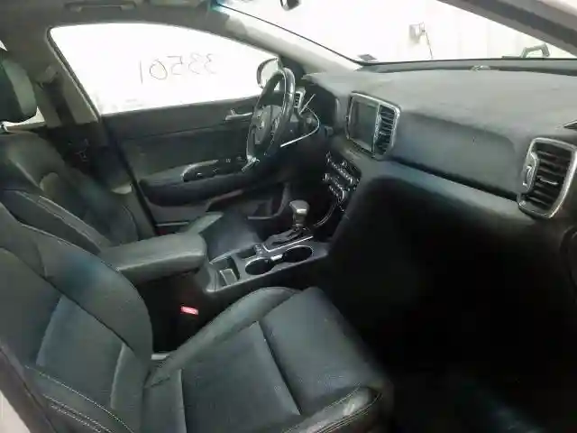 KNDPNCAC8J7309315 2018 KIA SPORTAGE EX-4