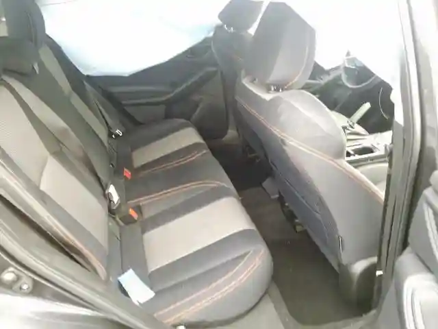 JF2GTABC8JH218291 2018 SUBARU CROSSTREK PREMIUM-5