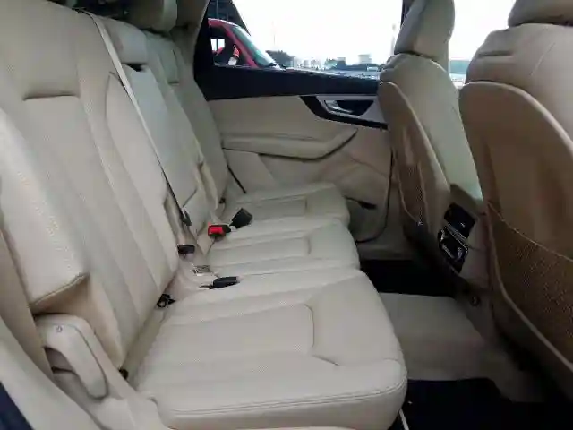 WA1LHAF78KD043006 2019 AUDI Q7 PREMIUM PLUS-5