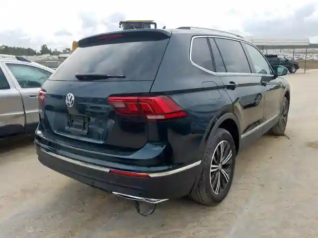 3VV3B7AX7KM119810 2019 VOLKSWAGEN TIGUAN SE-3