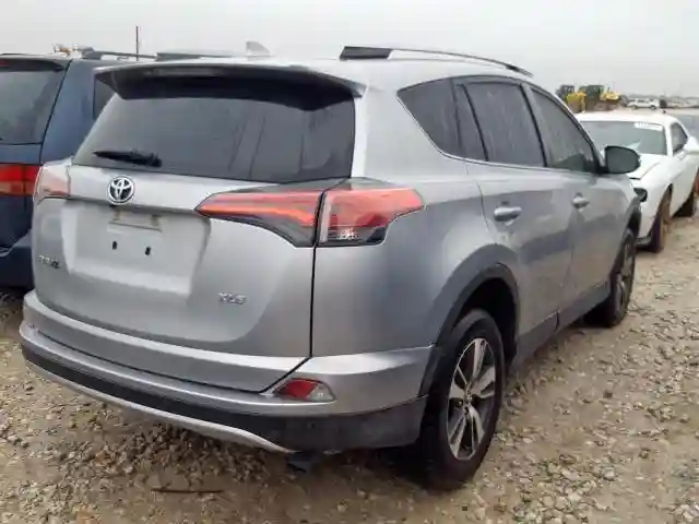 JTMWFREV9JJ164442 2018 TOYOTA RAV4 ADVENTURE-3