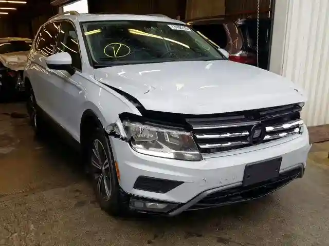 3VV3B7AX4JM104633 2018 VOLKSWAGEN TIGUAN SE-0