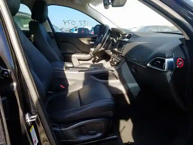 SADCJ2FX9JA276039 2018 JAGUAR F-PACE PREMIUM-4