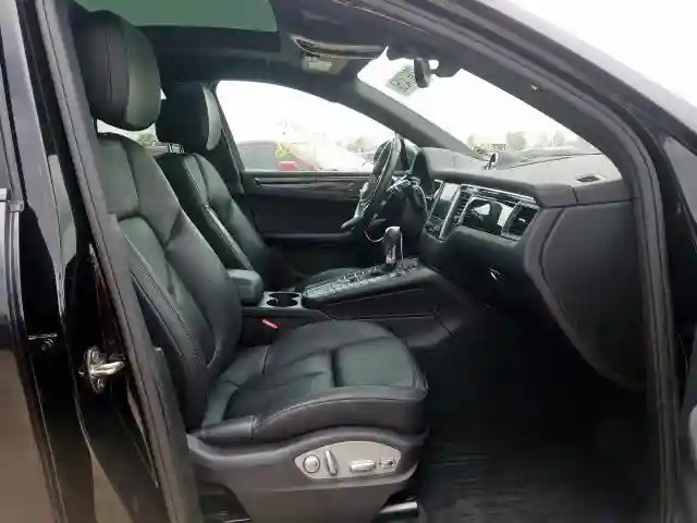 WP1AA2A54HLB81801 2017 PORSCHE MACAN-4
