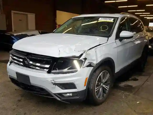 3VV3B7AX4JM104633 2018 VOLKSWAGEN TIGUAN SE-1