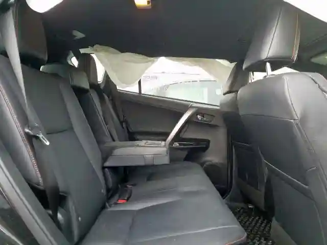 JTMJJREV6HD142402 2017 TOYOTA RAV4 HV SE-5