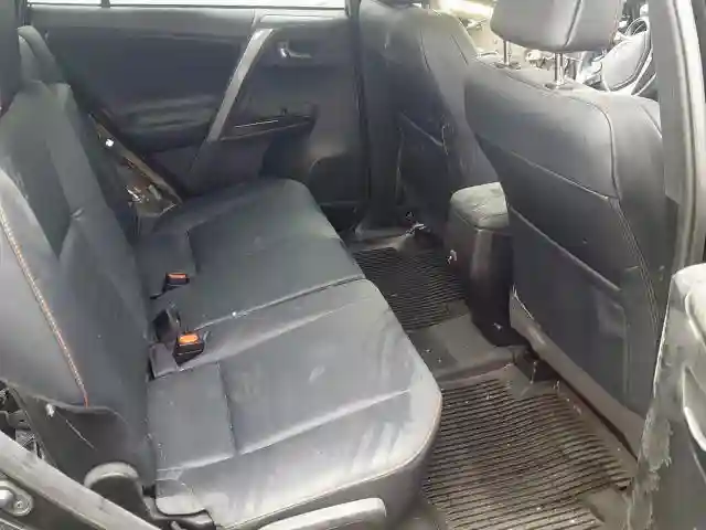 2T3NFREV2JW424712 2018 TOYOTA RAV4 SE-5