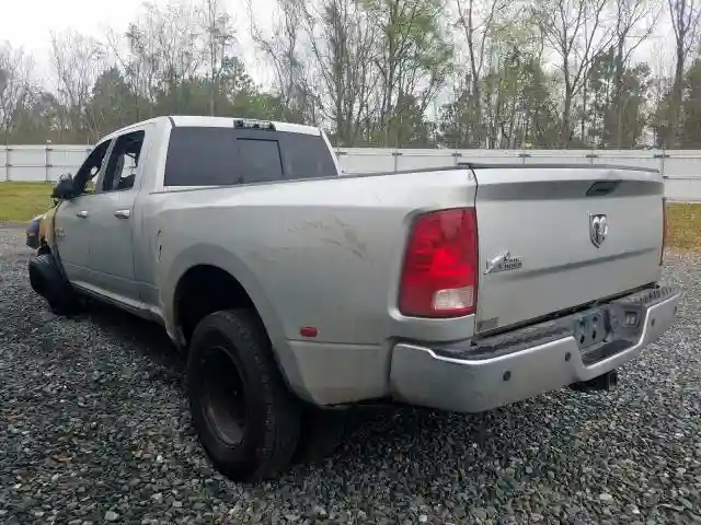 3C63RPHL4GG278195 2016 RAM 3500 SLT-2