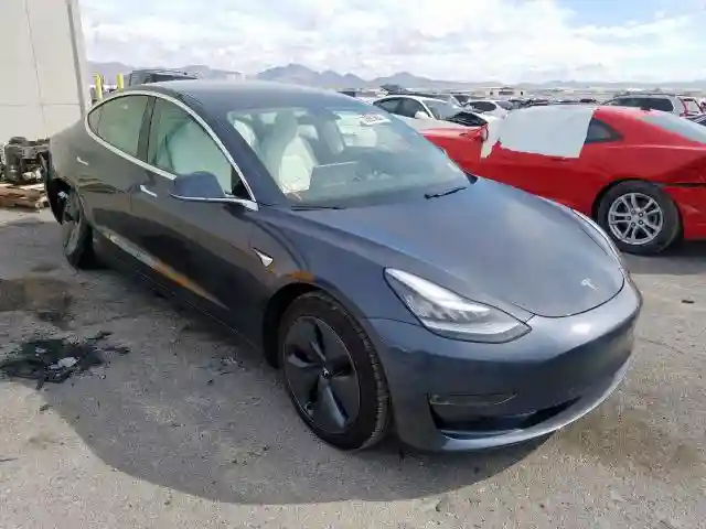 5YJ3E1EBXKF390799 2019 TESLA MODEL 3-0