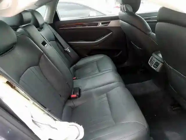 KMHGN4JE9GU141844 2016 HYUNDAI GENESIS 3.8L-5