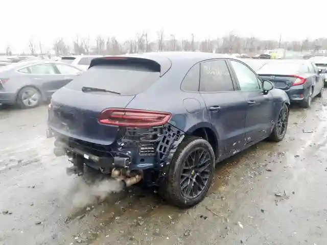 WP1AG2A55HLB54282 2017 PORSCHE MACAN GTS-3