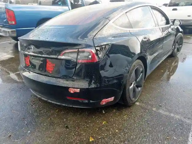 5YJ3E1EA6JF056422 2018 TESLA MODEL 3-3