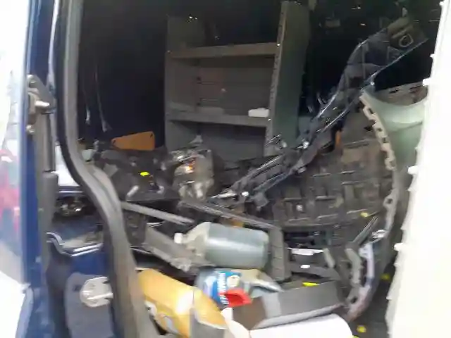 NM0LS6E24K1404935 2019 FORD TRANSIT CONNECT XL-5