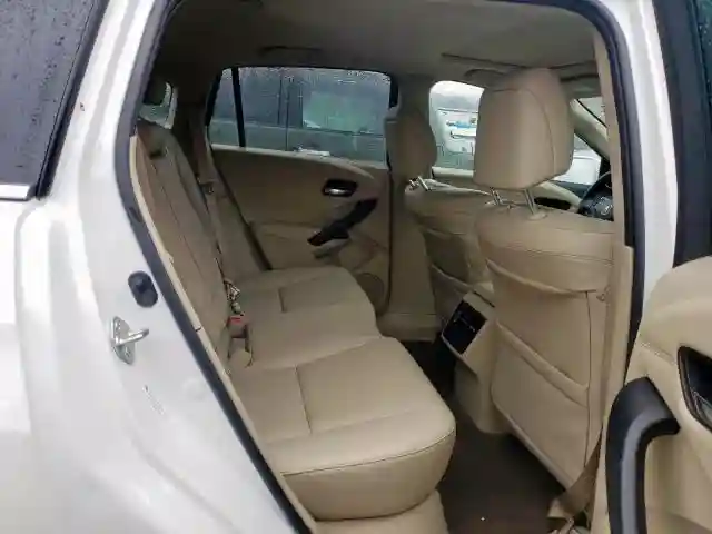 5J8TB4H34JL017351 2018 ACURA RDX-5