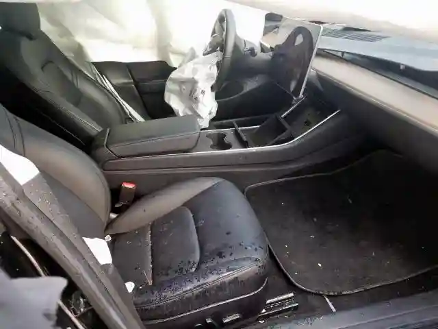 5YJ3E1EA6JF056422 2018 TESLA MODEL 3-4