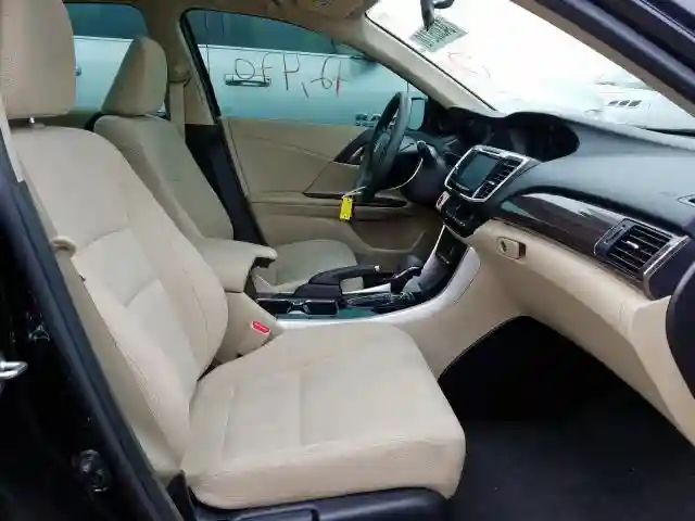 1HGCR2F71HA221715 2017 HONDA ACCORD EX-4