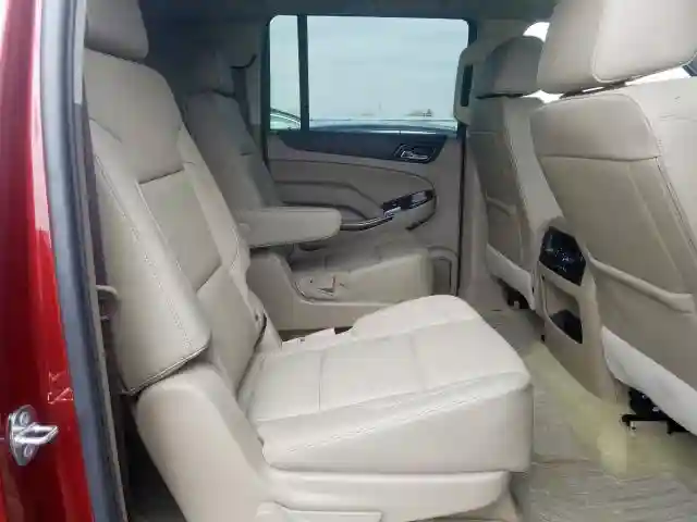 1GKS2GKC4KR134712 2019 GMC YUKON XL K1500 SLT-5