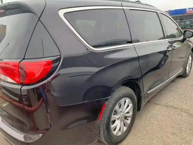 2C4RC1BG1HR675632 2017 CHRYSLER PACIFICA TOURING L-3