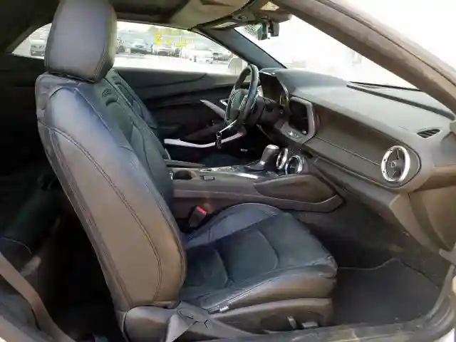 1G1FB3DS5K0153664 2019 CHEVROLET CAMARO LS-4