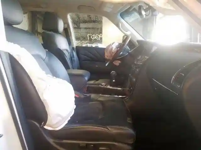 JN8AZ2NE7G9124982 2016 INFINITI QX80-4