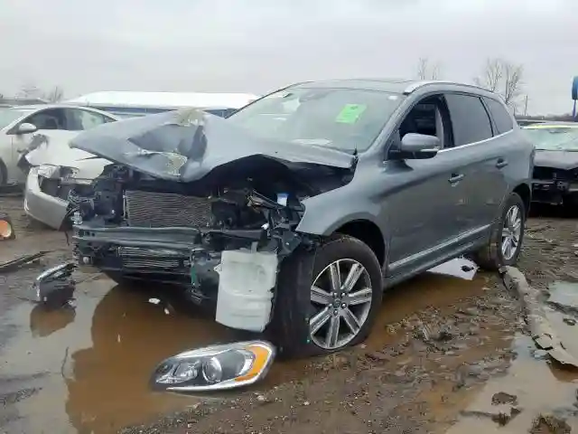YV440MRU3H2038110 2017 VOLVO XC60 T5 INSCRIPTION-1