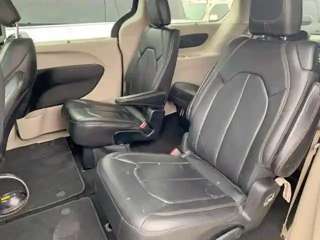 2C4RC1BG1HR675632 2017 CHRYSLER PACIFICA TOURING L-5