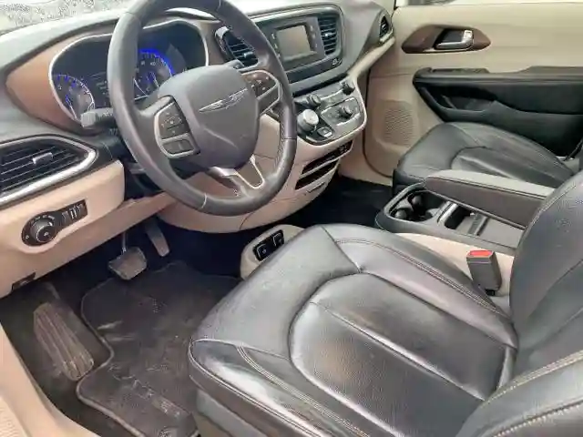 2C4RC1BG1HR675632 2017 CHRYSLER PACIFICA TOURING L-4