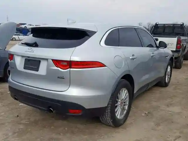SADCS2FX4KA391680 2019 JAGUAR F-PACE-3