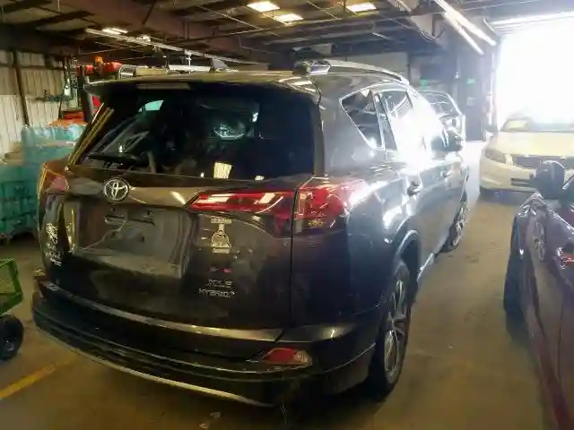 JTMRJREV7HD139348 2017 TOYOTA RAV4 HV LE-3