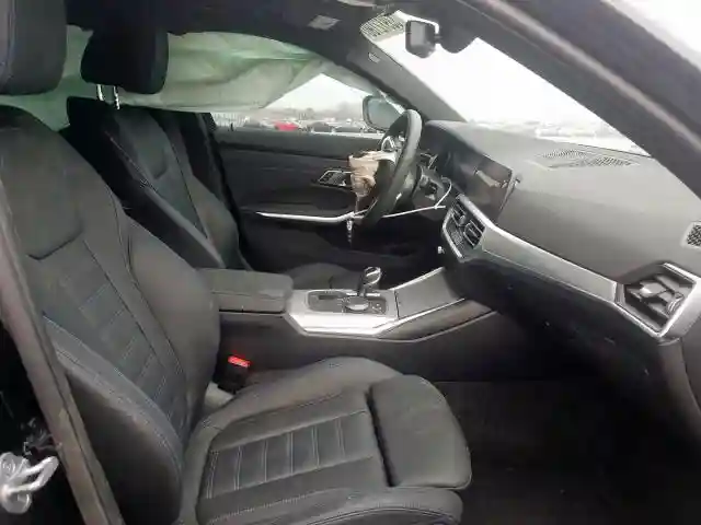 WBA5R7C51KFH32181 2019 BMW 330XI-4