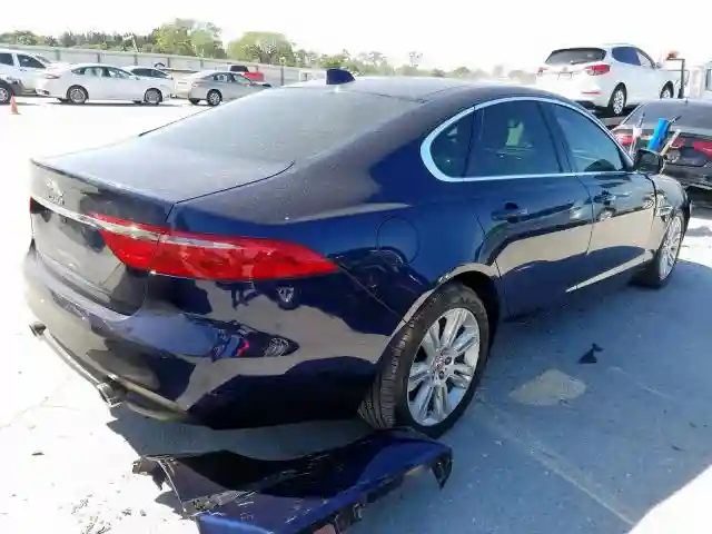 SAJBD4BV2HCY29368 2017 JAGUAR XF PREMIUM-3