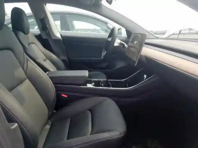 5YJ3E1EA8LF603810 2020 TESLA MODEL 3-4