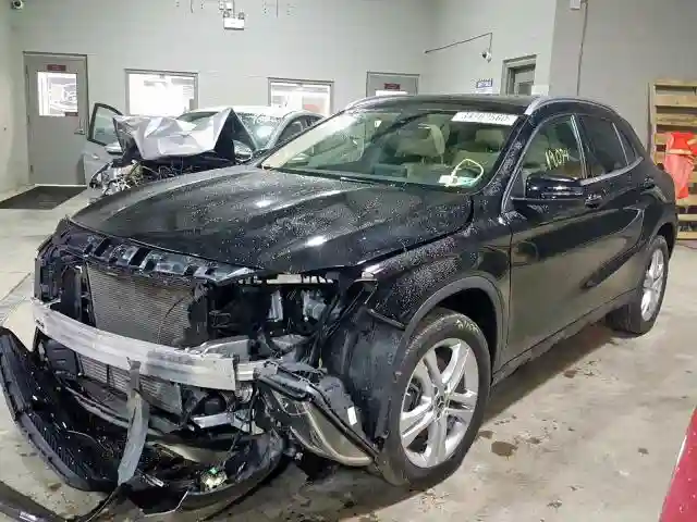 WDCTG4GB6JJ467565 2018 MERCEDES-BENZ GLA 250 4MATIC-1