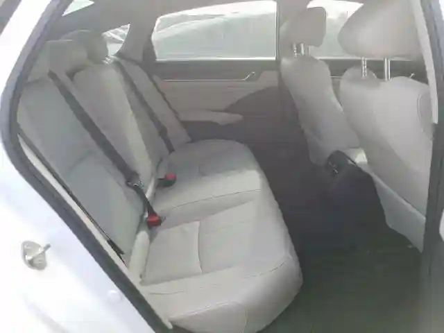1HGCV2F98KA033164 2019 HONDA ACCORD TOURING-5