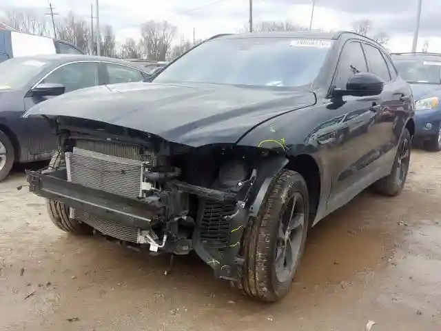 SADCJ2BVXHA091562 2017 JAGUAR F-PACE PREMIUM-1