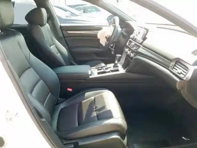 1HGCV1F31KA034274 2019 HONDA ACCORD SPORT-4