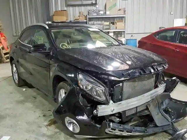 WDCTG4GB6JJ467565 2018 MERCEDES-BENZ GLA 250 4MATIC-0