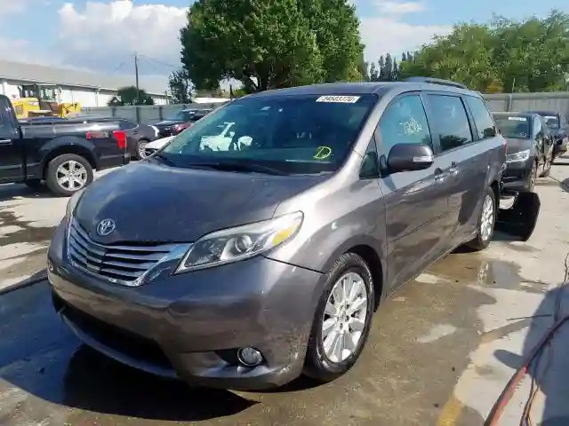 5TDYK3DC6FS581187 2015 TOYOTA SIENNA XLE-1