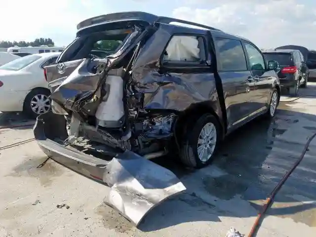 5TDYK3DC6FS581187 2015 TOYOTA SIENNA XLE-3