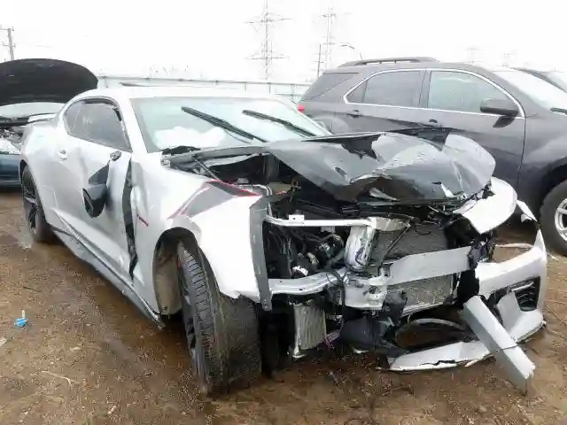 1G1FH1R72J0100555 2018 CHEVROLET CAMARO SS-0