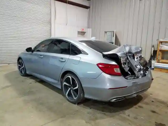 1HGCV2F30JA050597 2018 HONDA ACCORD SPORT-2