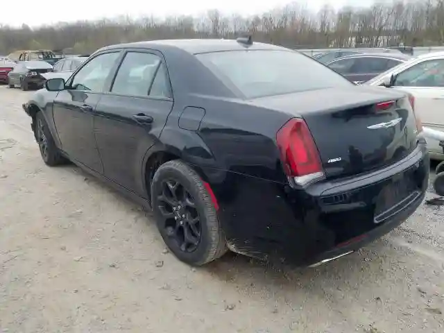 2C3CCAGG7KH648399 2019 CHRYSLER 300 S-2