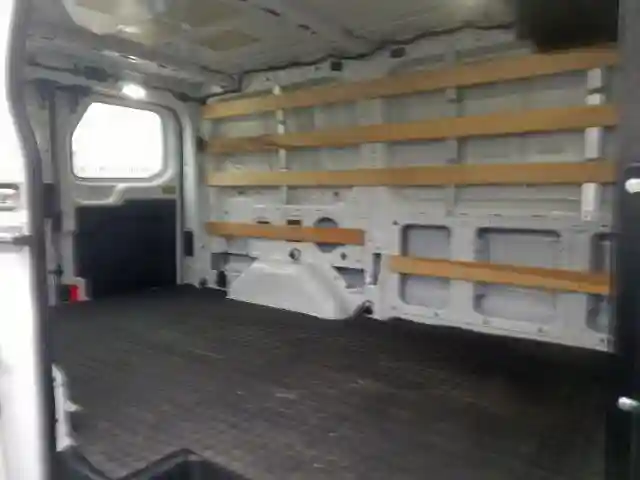 1FTYR1YM7KKB52323 2019 FORD TRANSIT T-250-5