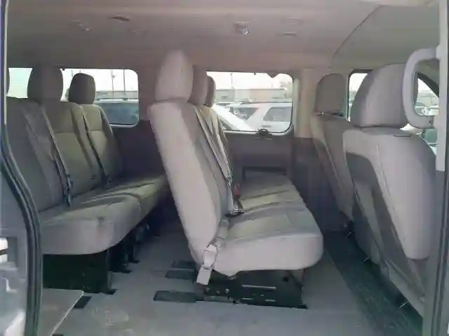 5BZBF0AA5JN852797 2018 NISSAN NV 3500 S-5