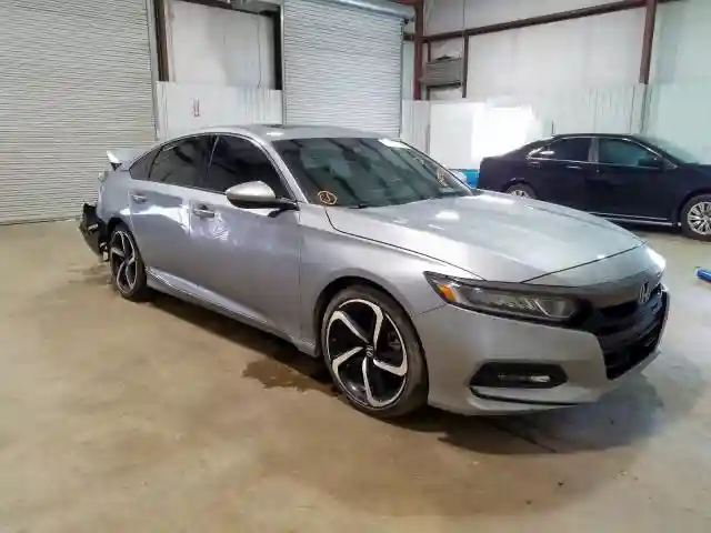 1HGCV2F30JA050597 2018 HONDA ACCORD SPORT-0