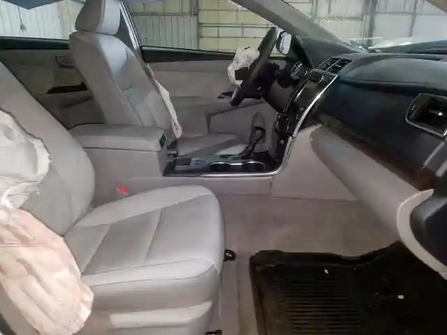 4T1BF1FK1HU751338 2017 TOYOTA CAMRY LE-4