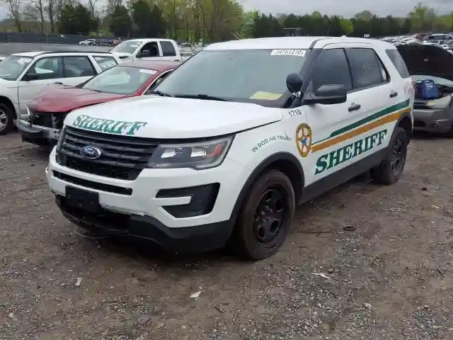 1FM5K8AR5HGE01389 2017 FORD EXPLORER POLICE INTERCEPTOR-1
